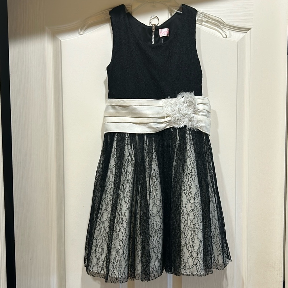 Party ready in this stunner from Zoe Ltd